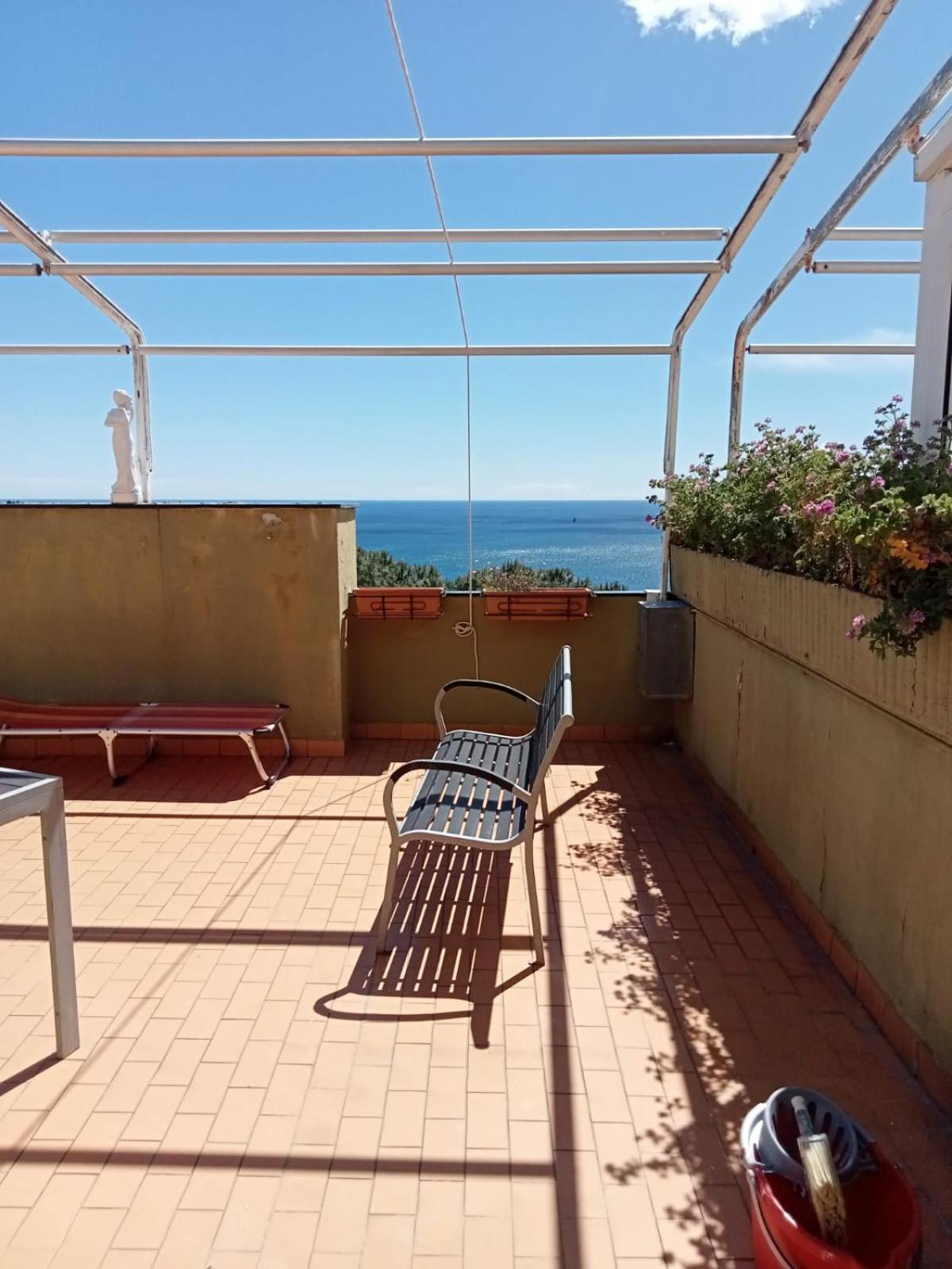Terrazzasolemare Mimosa Varraze
